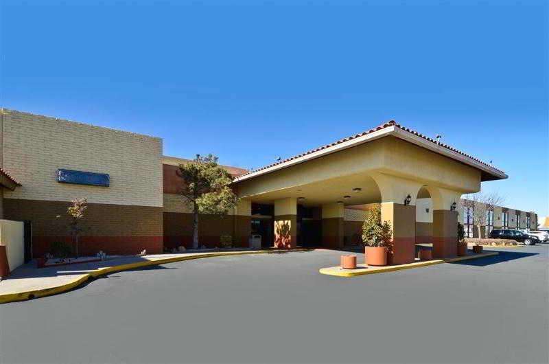 Clarion Inn & Suites Roswell Eksteriør billede