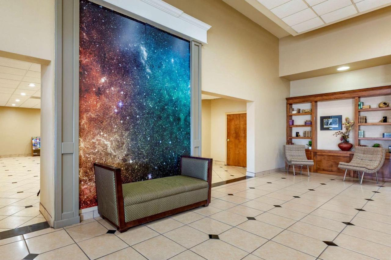 Clarion Inn & Suites Roswell Eksteriør billede